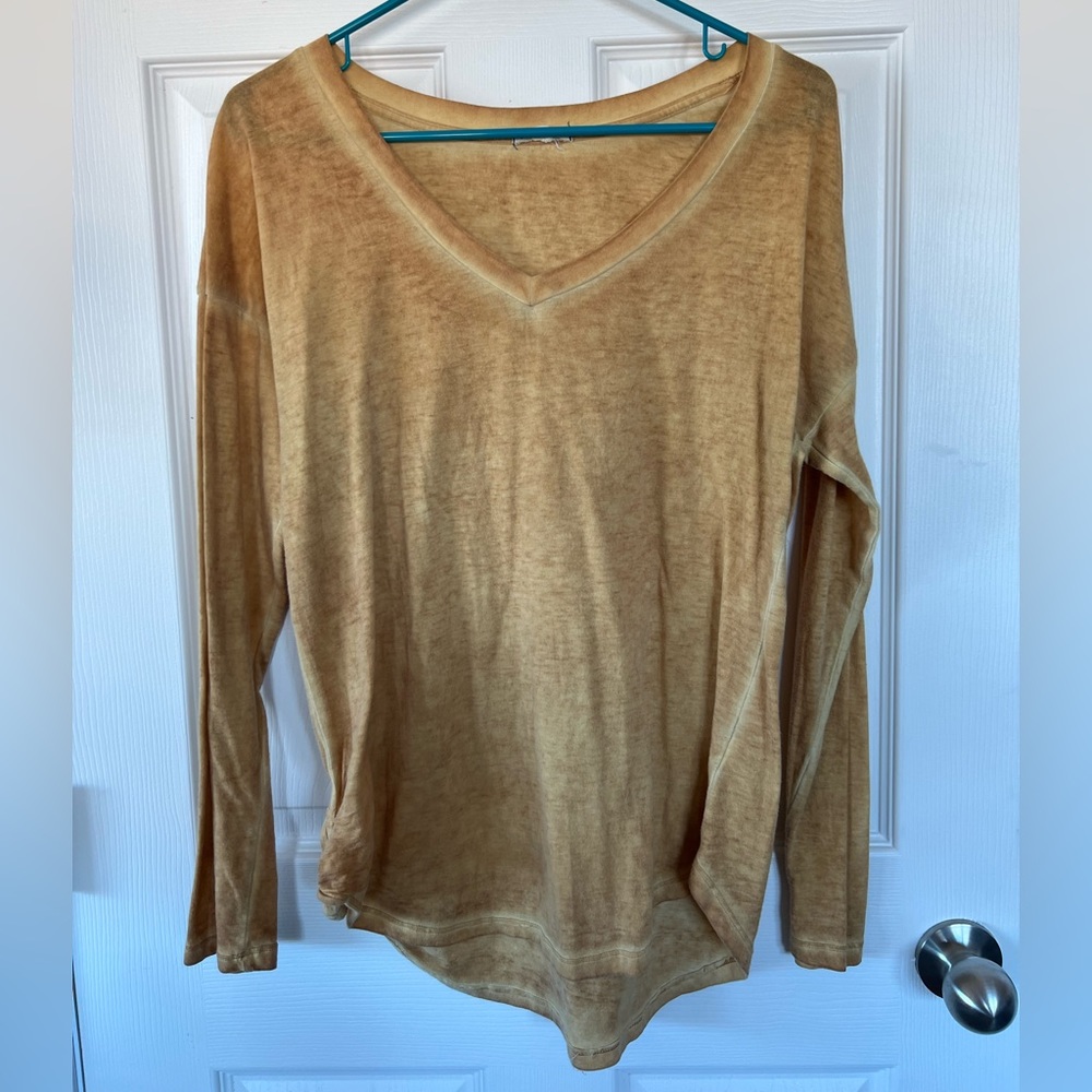 Urbanology Long Sleeve v-neck Shirt